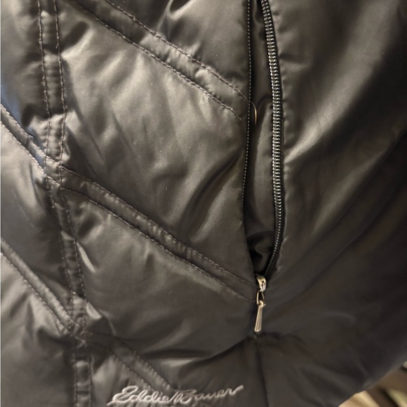 Eddie Bauer Goose Down Black Puffer Jacket coat Medium Packable Puffy Packable - Picture 8 of 16